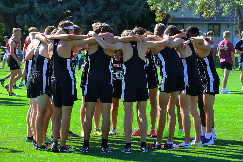 Running Down the Competition: Knights XC Takes on State Meet